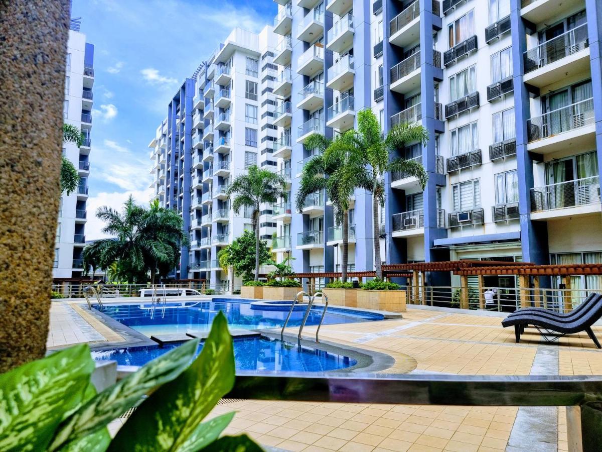 One Palm Tree Villas Condo Across Naia Terminal 3 Маніла Екстер'єр фото