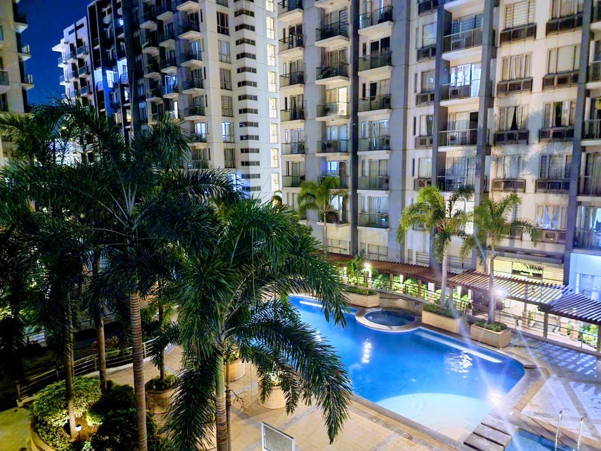 One Palm Tree Villas Condo Across Naia Terminal 3 Маніла Екстер'єр фото