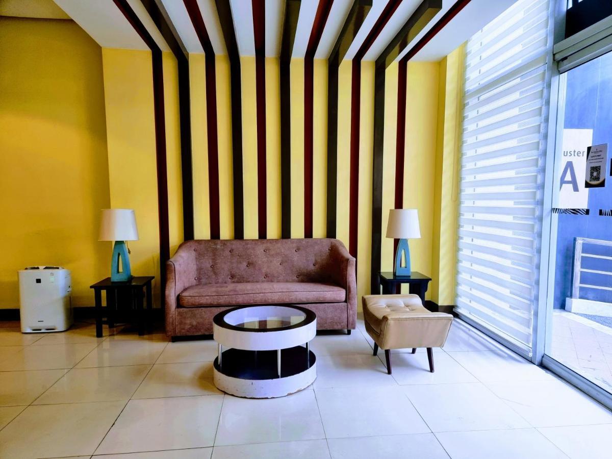 One Palm Tree Villas Condo Across Naia Terminal 3 Маніла Екстер'єр фото