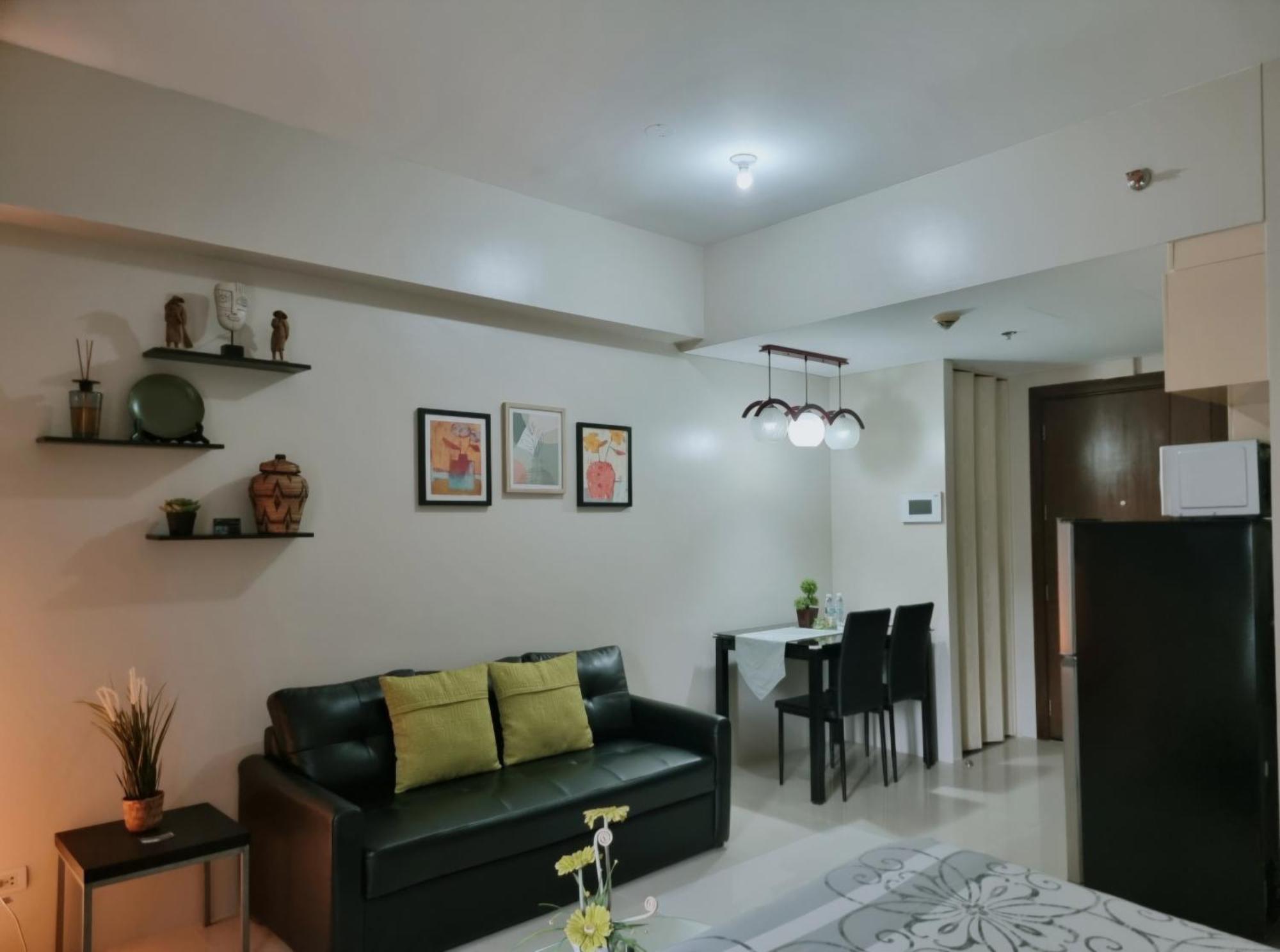 One Palm Tree Villas Condo Across Naia Terminal 3 Маніла Екстер'єр фото